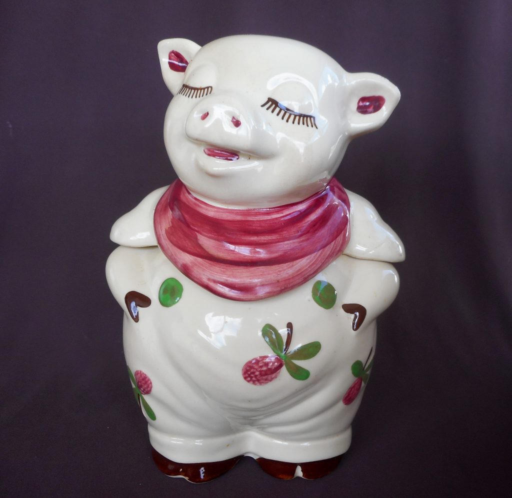 Shawnee Smiley Pig Clover Blossom Clover Bud Pink Red Scarf
